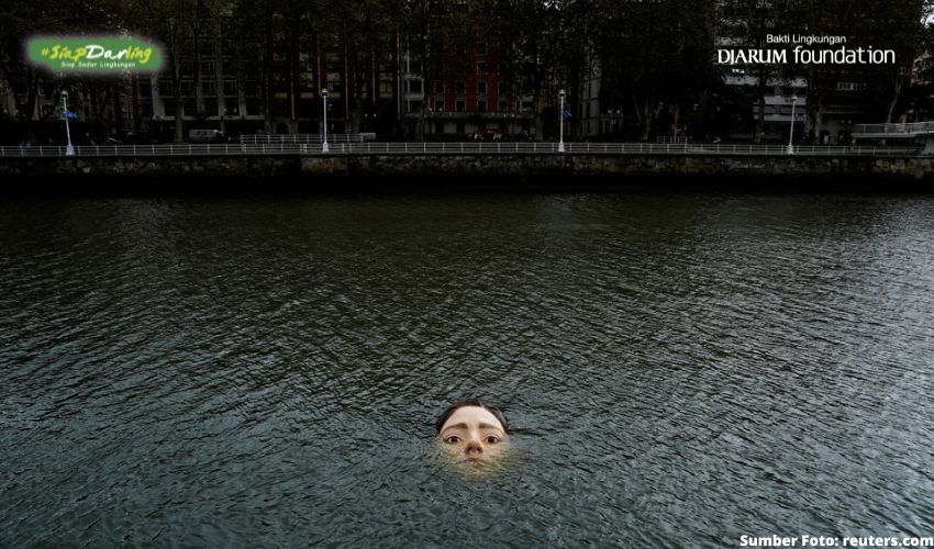 Patung Misterius yang Muncul di Sungai