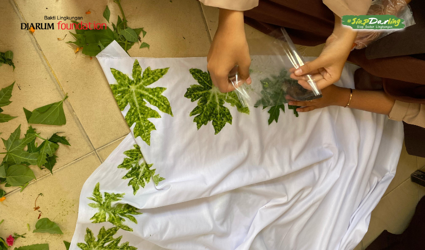 Ecoprint, Cetak Daun, Bikin Keren, Nyambung Sama Alam
