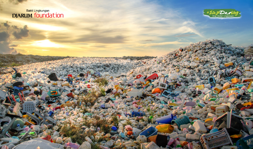 Pulau Sampah yang Gak Ditemukan di Peta