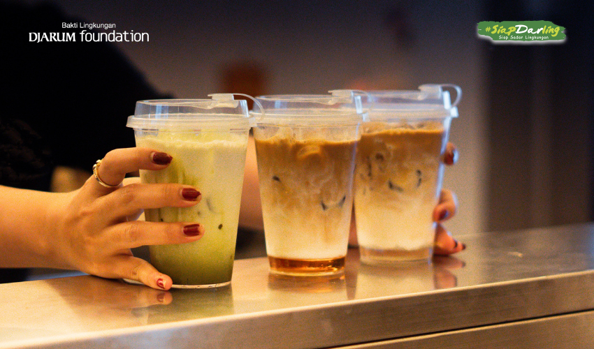 Hidup Tanpa Kopi, Matcha, dan Cokelat