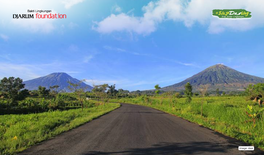 Gambar Pemandangan Dua Gunung Waktu Kecil, Ternyata Ada Lho!