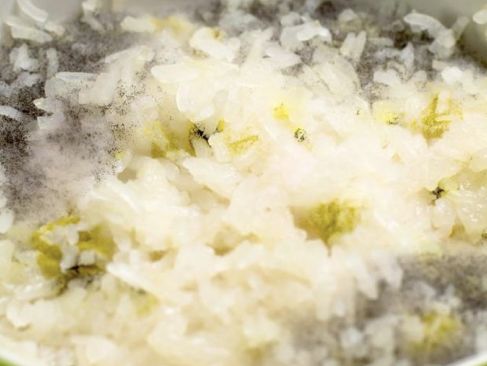 Nasi Sisa yang Diam-Diam Jadi Masalah Besar